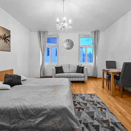 Three-Bedroom, Three King-Size Bed Retreat Vienne Extérieur photo